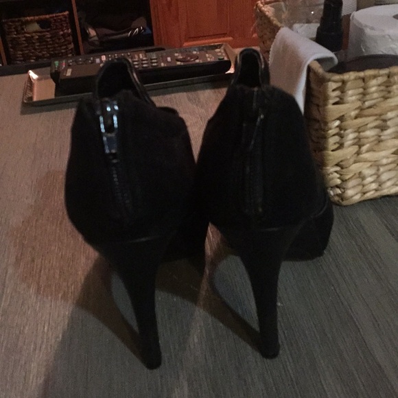 Fergalicious heeled booties - Picture 2 of 5